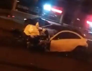 Дорожное ограждение снесли на Северной в Краснодаре: видео